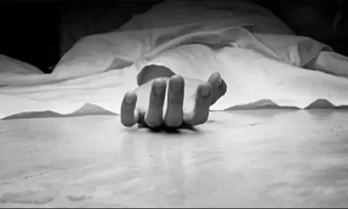 निर्माणाधीन मेट्रो लाइन के पास मिला युवक का शव, जाँच शुरू निर्माणाधीन मेट्रो लाइन के पास मिला युवक का शव, जाँच शुरू