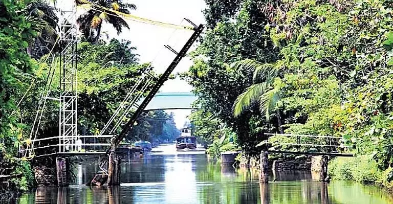 Kerala : अक्कुलम से चेट्टुवा तक राष्ट्रीय जलमार्ग जल्द ही खुलने की संभावना