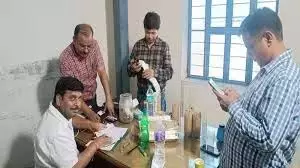 Jaipur: मिलावट के खिलाफ अभियान को गति देने और निर्धारित लक्ष्यों की प्राप्ति के दिए निर्देश Jaipur: मिलावट के खिलाफ अभियान को गति देने और निर्धारित लक्ष्यों की प्राप्ति के दिए निर्देश