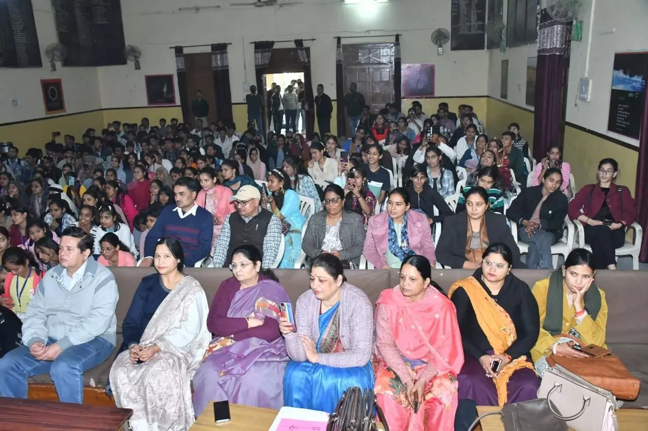 Churu: महाविद्यालय की गौरवशाली परम्परा में विद्यार्थियों का सर्वांगीण विकास सन्निहित: डॉ मंजू शर्मा