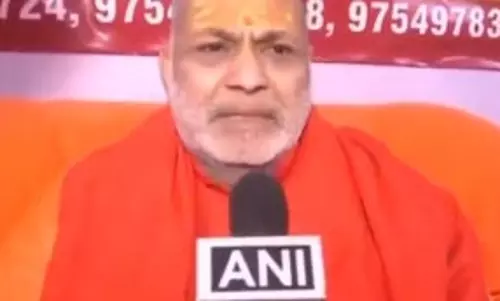 महाकुंभ में हुए मौत का दर्द, मीडिया से बात करते रोने लगे महामंडलेश्वर प्रेमानंद पुरी
