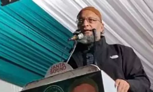 ताहिर हुसैन एंटी नेशनल नहीं, आपको उनके साथ खड़ा होना है : असदुद्दीन ओवैसी