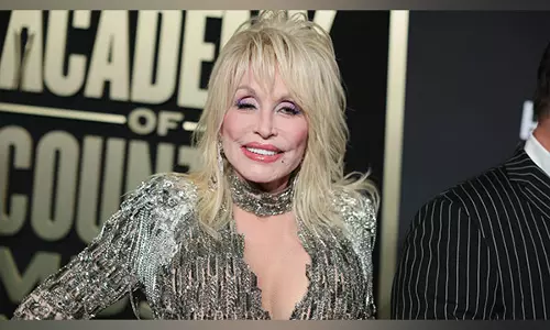 Dolly Parton की डॉली: एन ओरिजिनल म्यूजिकल इस साल गर्मियों में नैशविले में प्रीमियर होगी Dolly Parton की डॉली: एन ओरिजिनल म्यूजिकल इस साल गर्मियों में नैशविले में प्रीमियर होगी