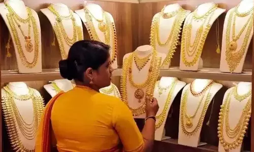 सोने की कीमतों में फिर उछाल: Record
