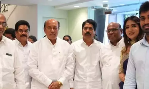 Andhra: गोयाज़ ने राजमुंदरी में शोरूम खोला Andhra: गोयाज़ ने राजमुंदरी में शोरूम खोला