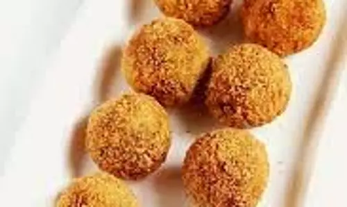 Recipe:बचे हुए राजमा-चावल से बनाएं  चीज बॉल्स