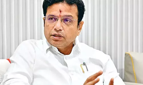 चंद्रबाबू दावोस में बड़ी योजना लेकर आए: तेलंगाना के मंत्री श्रीधर बाबू