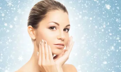 Winter Skin Care: दैनिक त्वचा देखभाल से सर्दियों को आसान बनाएं Winter Skin Care: दैनिक त्वचा देखभाल से सर्दियों को आसान बनाएं