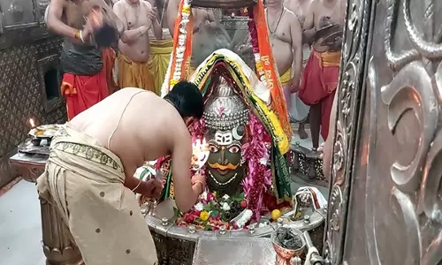 Mauni Amavasya: महाकालेश्वर मंदिर में विशेष भस्म आरती की गई