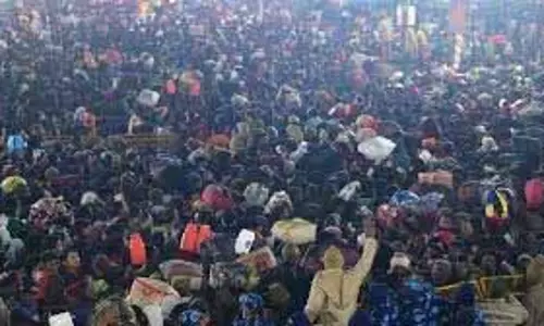 Uttar Pradesh: कुंभ मेले में दुखद भगदड़