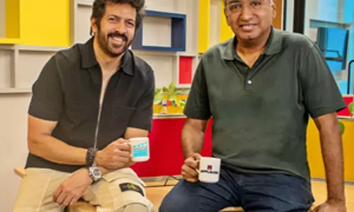 Kabir Khan ने समीर नायर के साथ मिलकर दो रोमांचक कहानियाँ पेश कीं Kabir Khan ने समीर नायर के साथ मिलकर दो रोमांचक कहानियाँ पेश कीं
