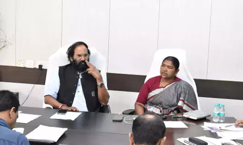 गोदावरी के साथ मुलुगु में रिटेनिंग वॉल के काम में तेजी लाने के लिए Uttam