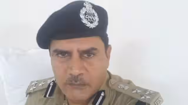 Dausa: आईपीएस की धर्म और ईश्वर को लेकर विवादित टिप्पणी Dausa: आईपीएस की धर्म और ईश्वर को लेकर विवादित टिप्पणी