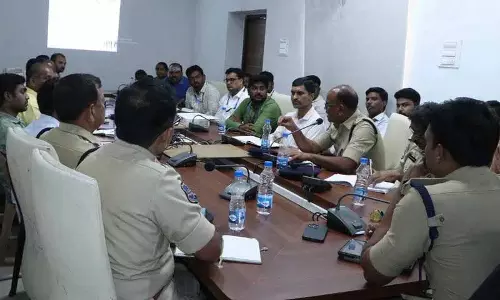 कोठागुडेम SP ने बैंकर्स से बैंकों में उचित सुरक्षा सुनिश्चित करने को कहा