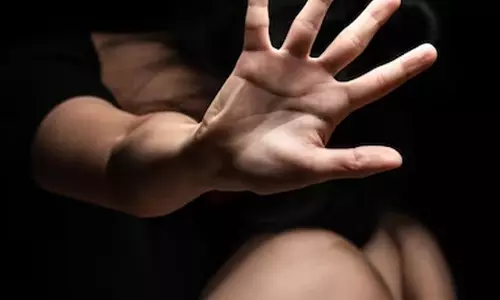 छात्रावास में रेप, साथ में पढ़ने वाले 2 लड़कों पर आरोप छात्रावास में रेप, साथ में पढ़ने वाले 2 लड़कों पर आरोप