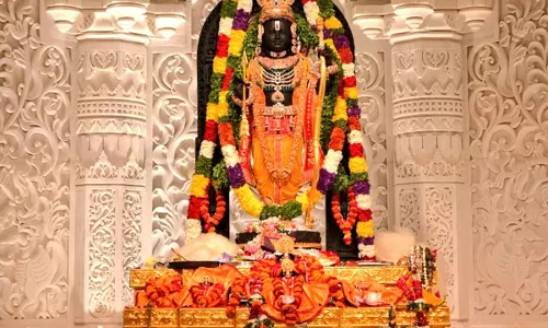 अयोध्या में रामलला दर्शन के लिए उमड़ रही भारी भीड़, सुरक्षा के कड़े इंतजाम