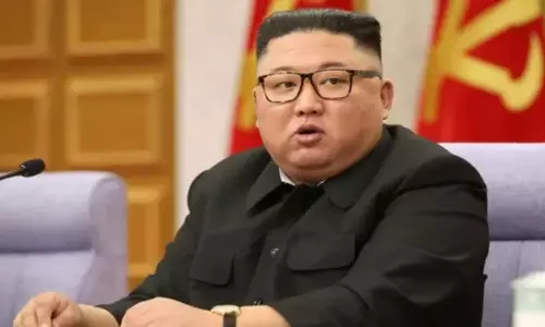North Korean नेता किम ने परमाणु संयंत्र का निरीक्षण किया North Korean नेता किम ने परमाणु संयंत्र का निरीक्षण किया