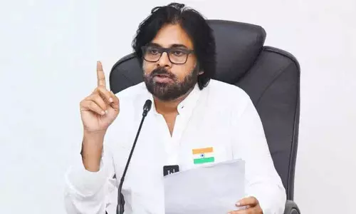 Andhra के उपमुख्यमंत्री पवन कल्याण ने उपहार कार्ड की शेष राशि की वसूली को सरल बनाने का आह्वान किया Andhra के उपमुख्यमंत्री पवन कल्याण ने उपहार कार्ड की शेष राशि की वसूली को सरल बनाने का आह्वान किया