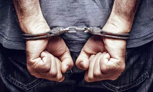 Meerut: हत्याकांड का शातिर आरोपी नेपाल बार्डर से गिरफ्तार