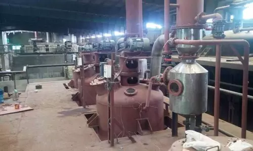 Jalandhar: औद्योगिक इकाइयां खुलीं, काम प्रभावित Jalandhar: औद्योगिक इकाइयां खुलीं, काम प्रभावित