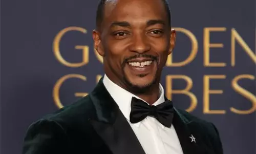 Anthony Mackie ने कैप्टन अमेरिका टिप्पणी पर प्रतिक्रिया दी Anthony Mackie ने कैप्टन अमेरिका टिप्पणी पर प्रतिक्रिया दी