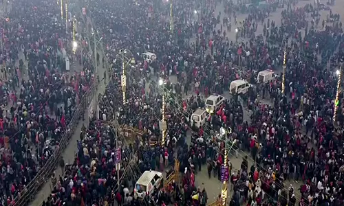 MahaKumbh: मौनी अमावस्या पर 57 मिलियन से अधिक श्रद्धालुओं ने त्रिवेणी संगम में पवित्र डुबकी लगाई