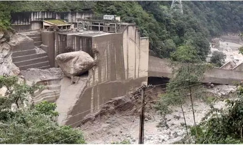 Sikkim : नए तीस्ता-III बांध के लिए जल्दबाजी में दी गई मंजूरी रद्द करें