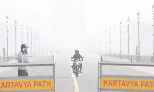 दिल्ली में वायु गुणवत्ता गंभीर होने के कारण तत्काल प्रभाव से स्टेज-III GRAP लागू किया गया दिल्ली में वायु गुणवत्ता गंभीर होने के कारण तत्काल प्रभाव से स्टेज-III GRAP लागू किया गया