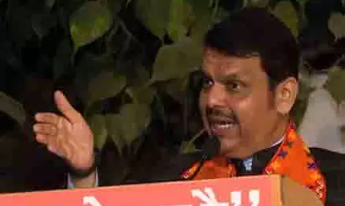अगर Delhi केजरीवाल के हाथ में होती तो लोग सांस नहीं ले पाते: फडणवीस अगर Delhi केजरीवाल के हाथ में होती तो लोग सांस नहीं ले पाते: फडणवीस