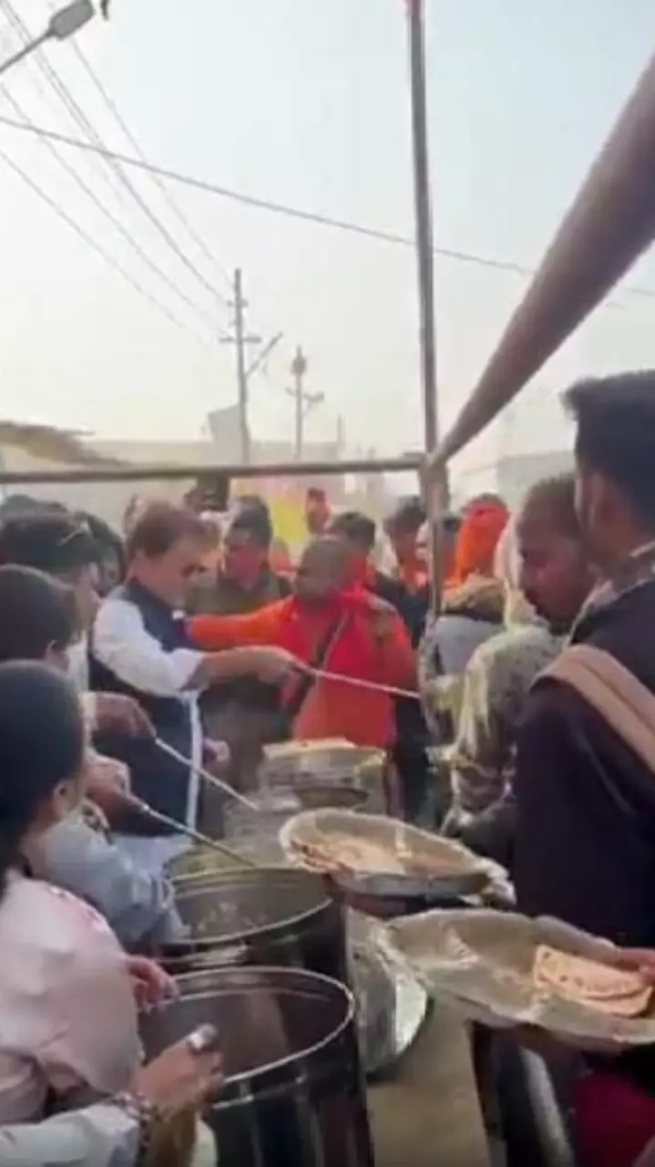 महाकुंभ पहुंचे टीवी सीरियल के राम भगवान