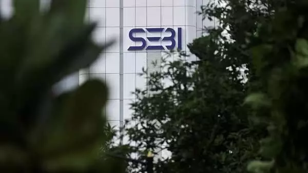 SEBI ने फिनफ्लुएंसर्स पर सख्त दिशा-निर्देश लागू किए: स्टॉक टिप प्रतिबंध