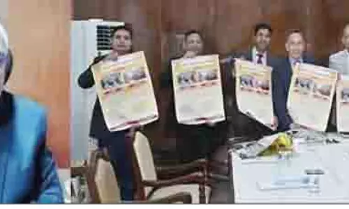 मुख्य न्यायाधीश ने वर्ष 2025 के लिए जम्मू-कश्मीर विधिक सेवा प्राधिकरण का गतिविधि कैलेंडर जारी किया मुख्य न्यायाधीश ने वर्ष 2025 के लिए जम्मू-कश्मीर विधिक सेवा प्राधिकरण का गतिविधि कैलेंडर जारी किया