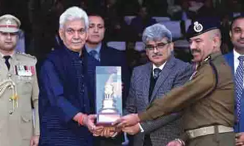 समारोह का समापन बीटिंग रिट्रीट समारोह के साथ हुआ समारोह का समापन बीटिंग रिट्रीट समारोह के साथ हुआ