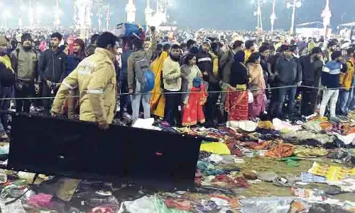 महाकुंभ में भगदड़ में 30 की मौत, 60 घायल