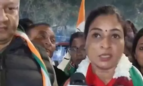 पिछले 10 साल से कालकाजी विधानसभा क्षेत्र उपेक्षा का शिकार : अलका लांबा पिछले 10 साल से कालकाजी विधानसभा क्षेत्र उपेक्षा का शिकार : अलका लांबा