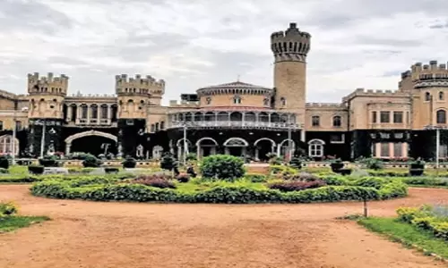 Karnataka: राज्यपाल थावरचंद गहलोत ने सरकार को सशक्त बनाने वाला अध्यादेश जारी किया Karnataka: राज्यपाल थावरचंद गहलोत ने सरकार को सशक्त बनाने वाला अध्यादेश जारी किया