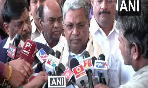 Karnataka CM ने राजस्व सेवाओं में दक्षता बढ़ाने का आह्वान किया