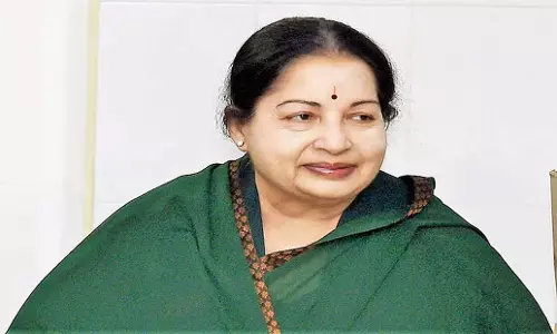 Tamil Nadu: जयललिता की जब्त कीमती वस्तुएं तमिलनाडु को सौंपी जाएंगी Tamil Nadu: जयललिता की जब्त कीमती वस्तुएं तमिलनाडु को सौंपी जाएंगी