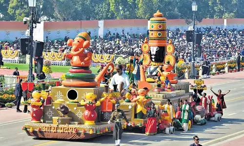 Andhra एटिकोपका झांकी को तीसरा पुरस्कार मिला Andhra एटिकोपका झांकी को तीसरा पुरस्कार मिला