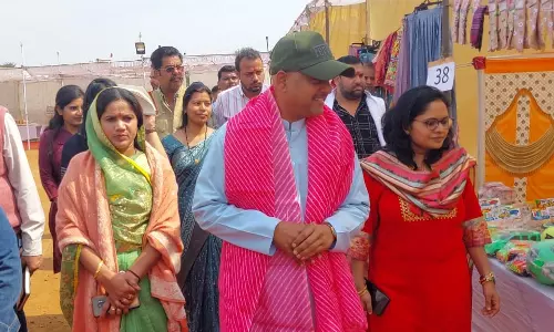 Pratapgarh: परीक्षा के सफल आयोजन को लेकर नियंत्रण कक्ष स्थापित अृमता हाट मेले का शुभारंभ