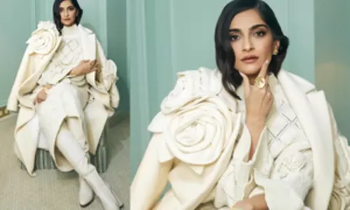 पेरिस फैशन वीक में बहन Sonam Kapoor के लिए रिया कपूर ने स्टाइलिश लुक तैयार किया