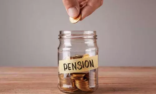 Kerala : पीएफ पेंशन क्या अधिकारी व्यवस्था को कमजोर करने की कोशिश कर रहे
