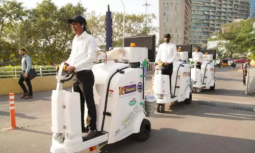 Hyderabad में स्वचालित इलेक्ट्रिक कूड़ा उठाने वाली मशीनें लॉन्च की