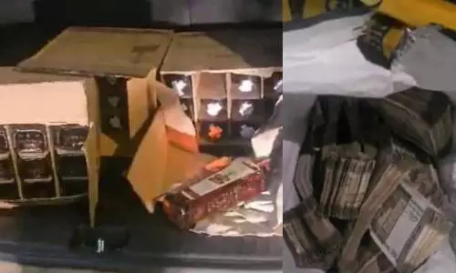 Delhi Police ने नकदी और शराब के साथ पंजाब सरकार लिखा वाहन जब्त किया