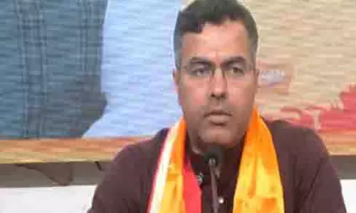 दिल्ली की सुरक्षा खतरे में पड़ जाएगी: BJP नेता प्रवेश वर्मा ने AAP पर पंजाब से लोगों को लाने का आरोप लगाया दिल्ली की सुरक्षा खतरे में पड़ जाएगी: BJP नेता प्रवेश वर्मा ने AAP पर पंजाब से लोगों को लाने का आरोप लगाया