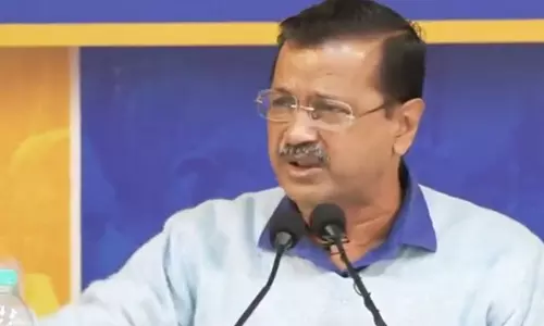 Arvind Kejriwal ने यमुना जहर विवाद पर मुख्य चुनाव आयुक्त पर हमला करते हुए कही ये बात Arvind Kejriwal ने यमुना जहर विवाद पर मुख्य चुनाव आयुक्त पर हमला करते हुए कही ये बात