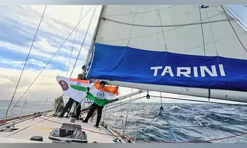 नाविका सागर परिक्रमा II: INSV तारिणी ने प्वाइंट निमो को पार किया