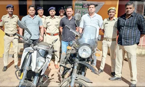 Porvorim पुलिस ने ऑटो और दोपहिया वाहन चोरी करने वाले गिरोह पर कार्रवाई की
