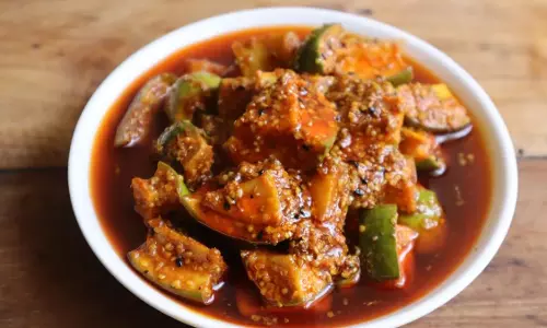 खाने के साथ अचार क्यों खाना चाहिए? जानिए इसके अद्भुत फायदे खाने के साथ अचार क्यों खाना चाहिए? जानिए इसके अद्भुत फायदे