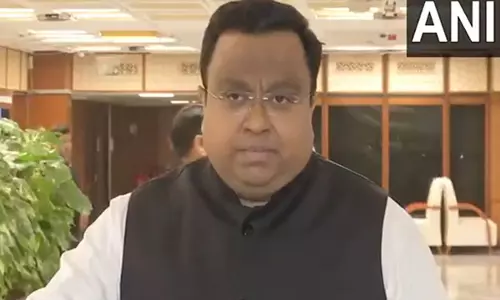 BJD MP ने कहा- भाजपा ओडिशा को विशेष राज्य का दर्जा देने के अपने वादे से पीछे हट रही BJD MP ने कहा- भाजपा ओडिशा को विशेष राज्य का दर्जा देने के अपने वादे से पीछे हट रही